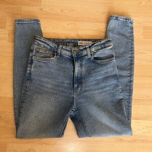 Zara Light Wash High-Rise Skinny Jeans 8